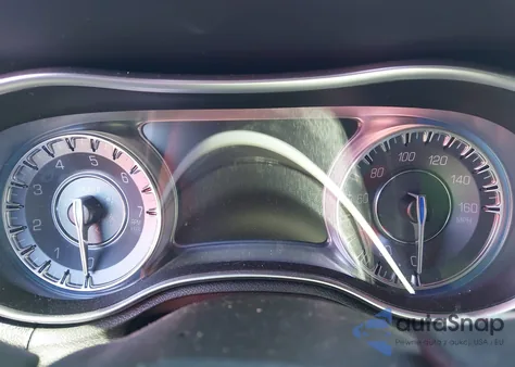 2022 Chrysler 300 S z USA, uszkodzony, nr VIN 2C3CCABT3NH116270